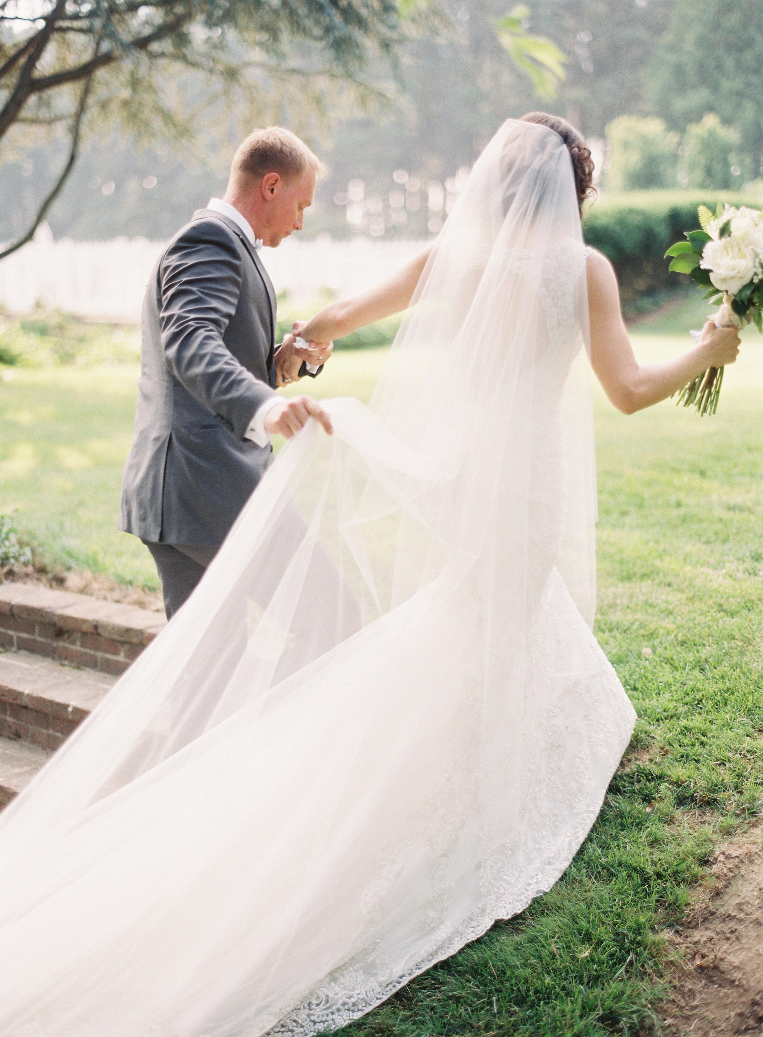 Romantic Outdoor Wedding in Maryland
