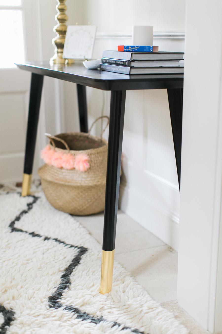 Ikea Hack: DIY Entry Table