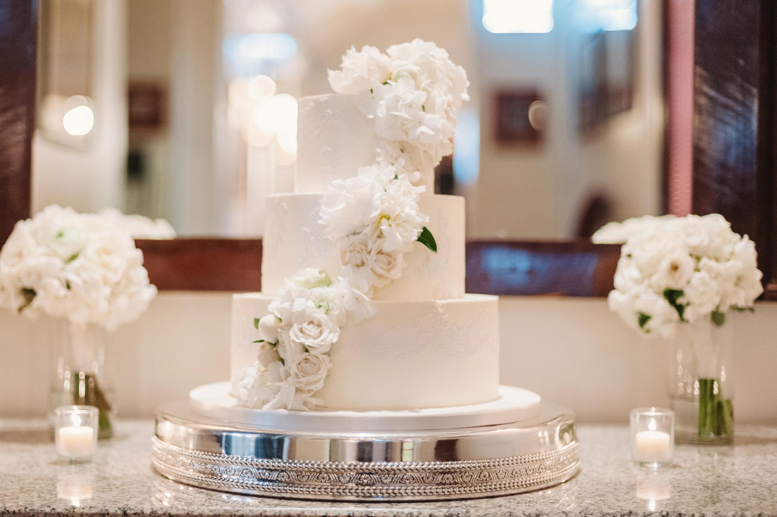 Romantic Racquet Club of Chicago Wedding