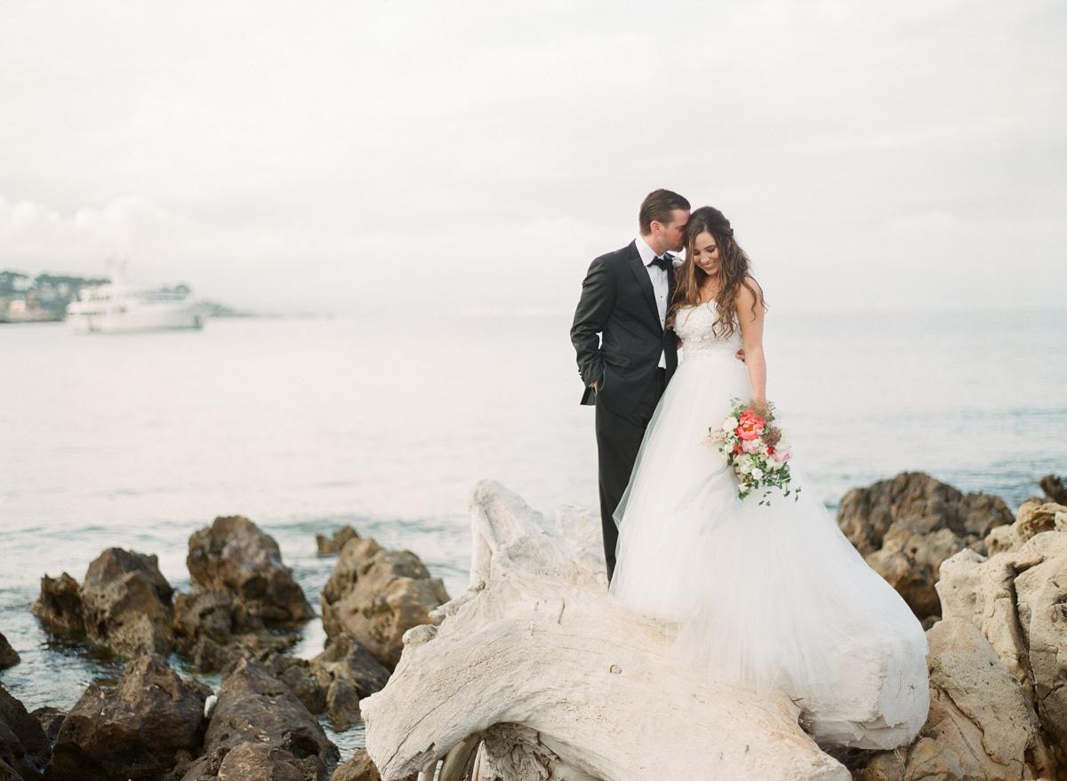 Real Grooms Share Romantic Wedding Day Surprises For The Bride