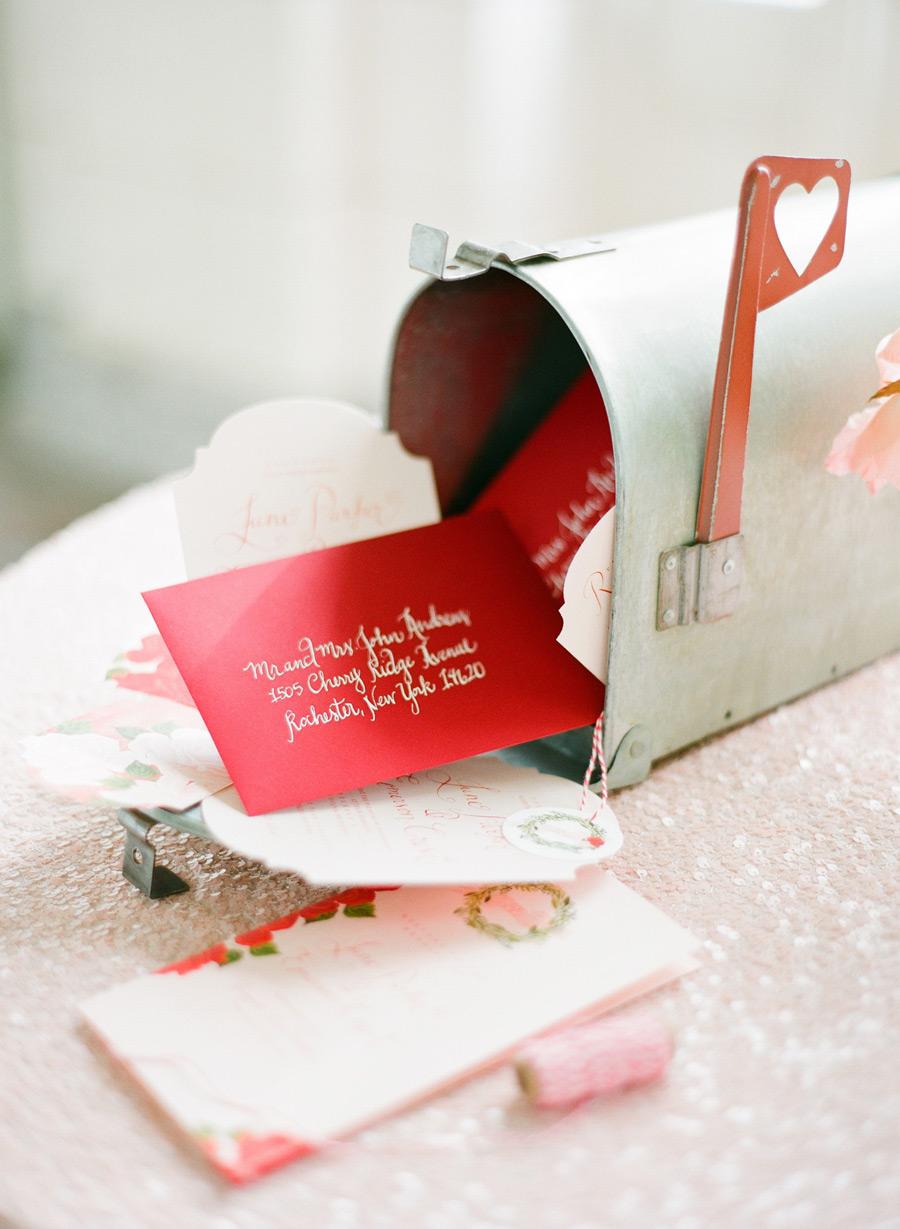 15 Unique Card Holders Perfect for Your Big Day