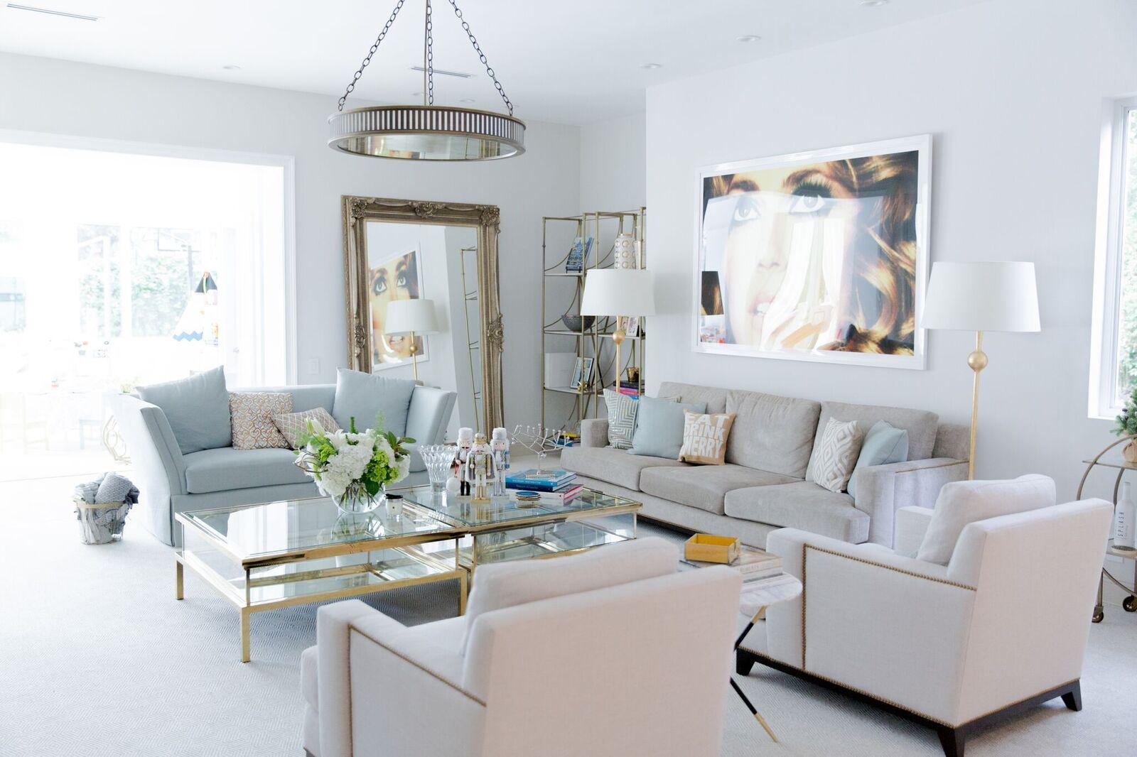 Peek Inside a Home that's Decking the Halls in the Most Glamorous of Ways