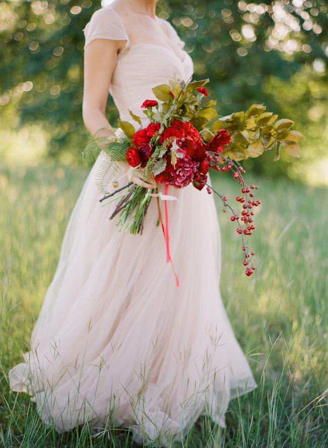 Red, Blush + Gold Wedding Inspiration