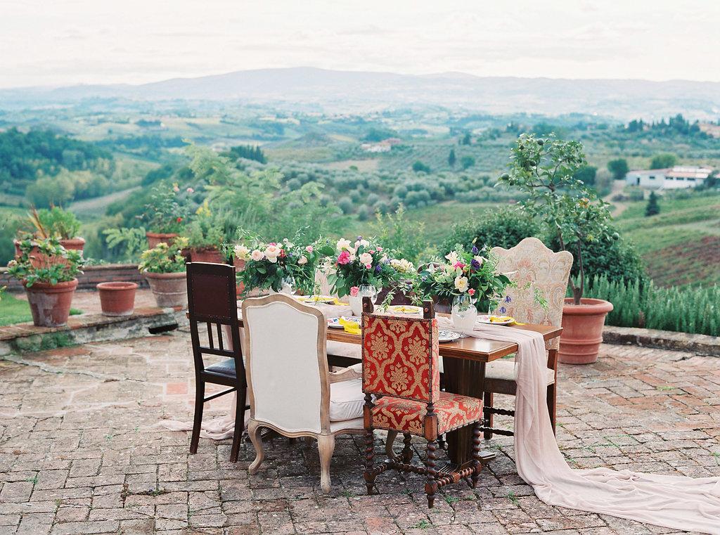A Color-Filled Inspiration Shoot Set in Tuscany