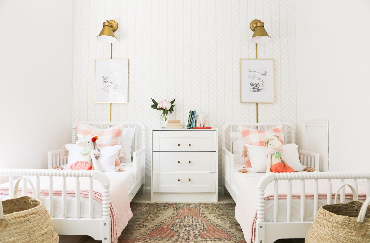 A Pretty in Pink Big Girl Bedroom