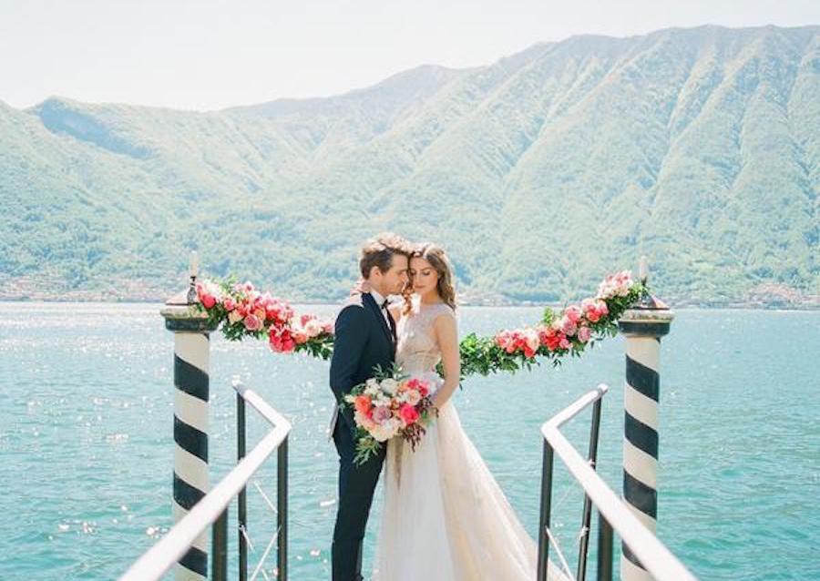 Summer Wedding Essentials For Your Guests To Beat The Heat