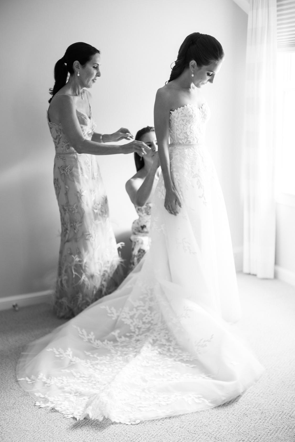 An Elegant Garden Wedding at the Bride's Family Home That Celebrates COLOR An Elegant Garden Wedding at the Bride's Family Home That Celebrates COLOR