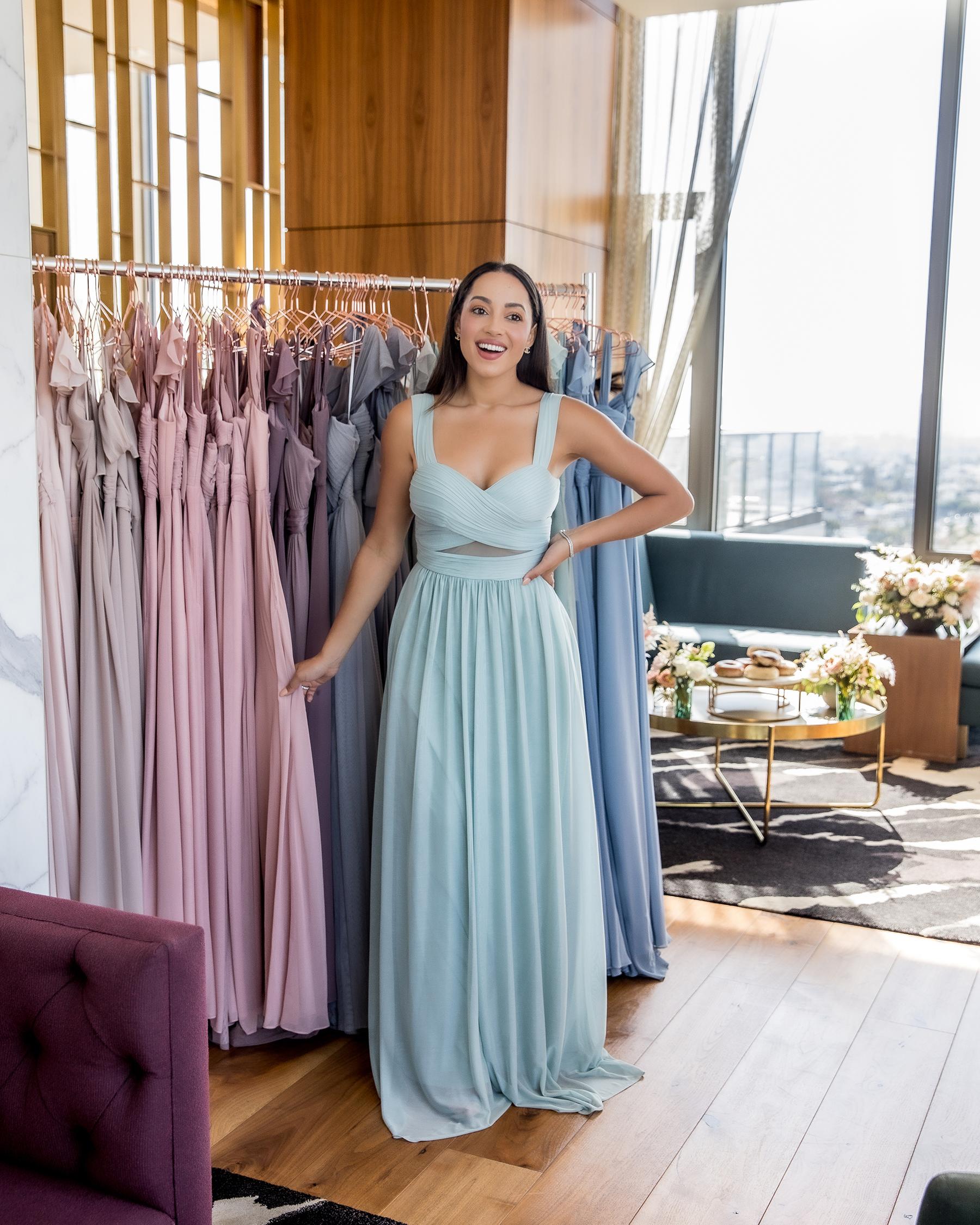 How To Host The Ultimate Bridesmaid Dress Fitting For Your Girls (8 Easy Tips!)