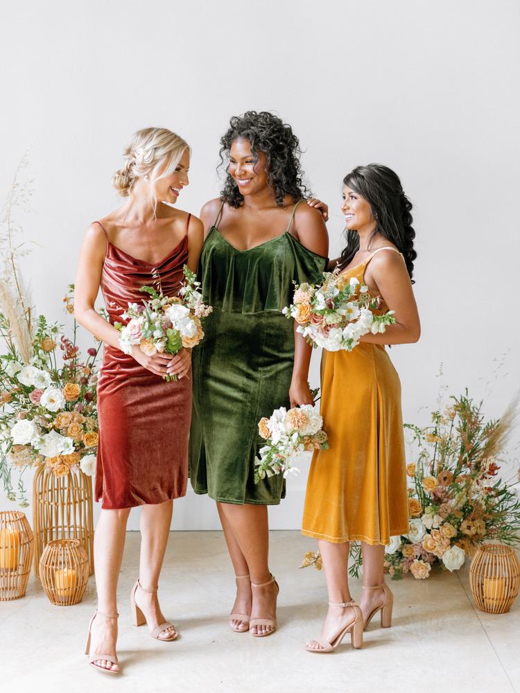 revelry floral bridesmaid dresses Just Launched an All-Velvet Dress Collection and We're SO Here for It Whitney features a timeless Sizes:2x Formal dresses COLORS_Pink Buy Tracy Emerald Green