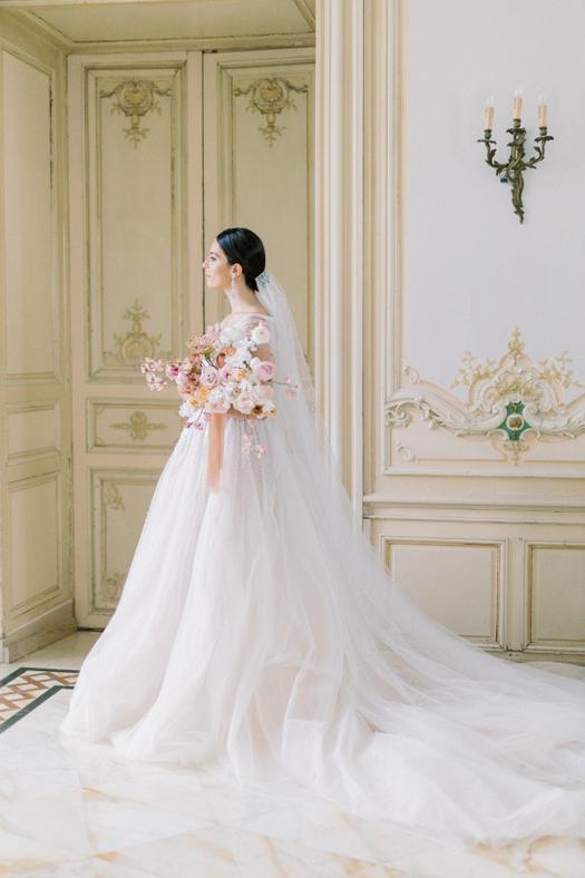 Elegant French Style Vintage Charm Wedding Dress