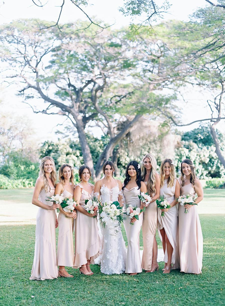 A Chic Tropical Wedding on Maui With Pops of Tangerine
