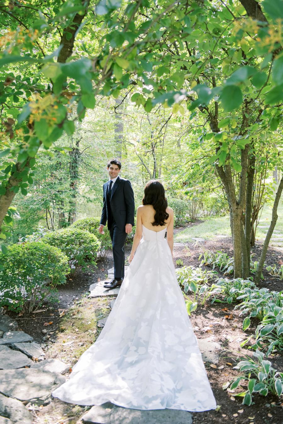 Romantic Upstate New York Wedding With Intimate Details And The Couple ...
