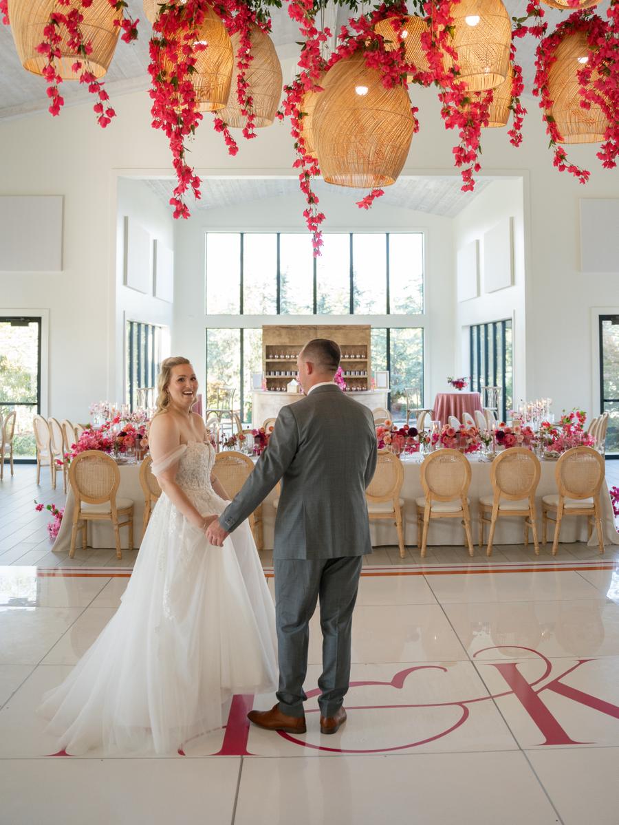 Sophisticated and Saturated: A Modern Wedding Blending Summer into Fall ...