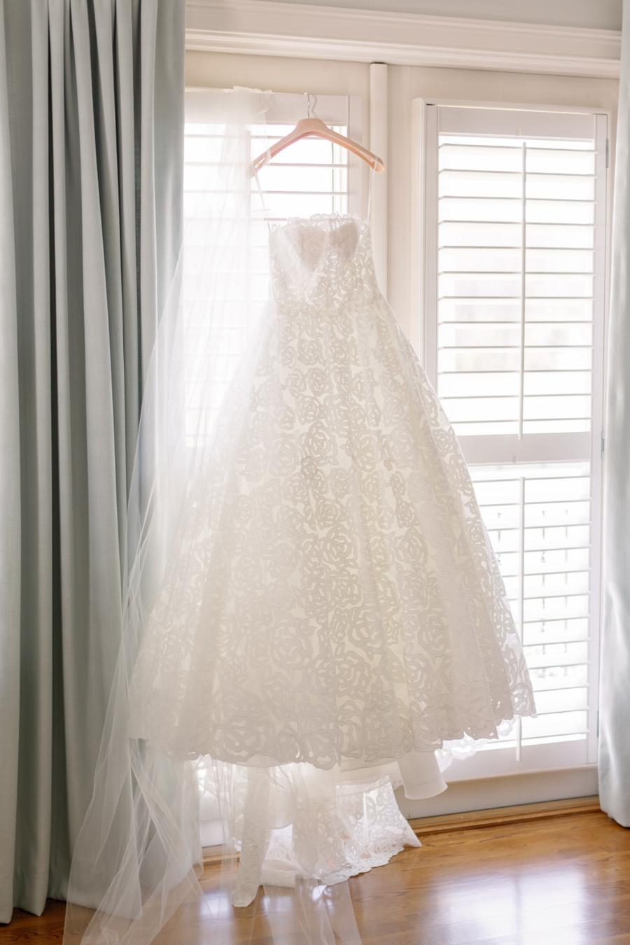 A Charleston-Inspired Wedding Filled with Southern Charm and Timeless Tennessee Elegance A Charleston-Inspired Wedding Filled with Southern Charm and Timeless Tennessee Elegance