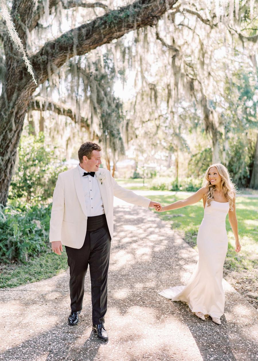 A Soft Coastal-Blue Wedding on Jekyll Island Embracing Understated