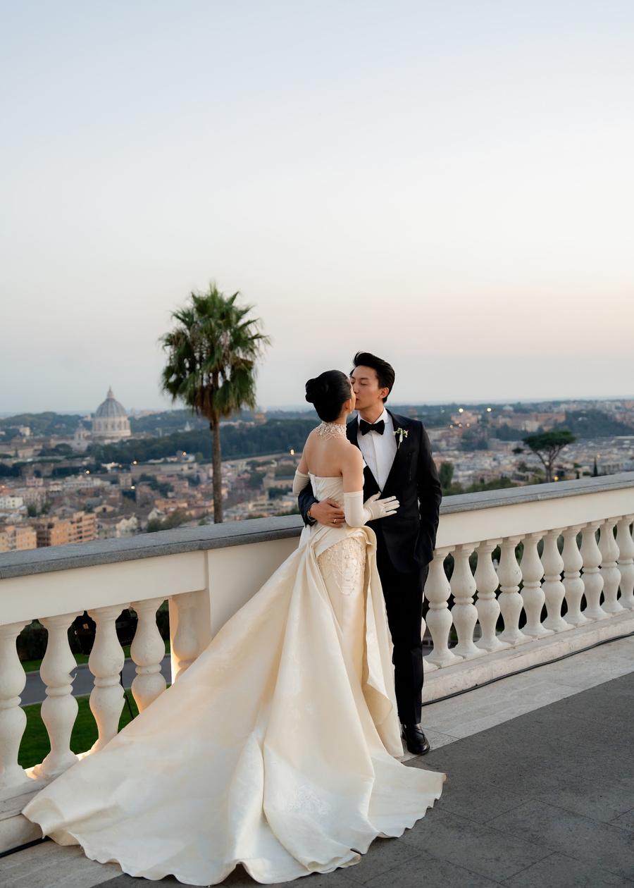 when in rome wedding dress designer Isabelle Armstrong Bridal Gowns & Wedding Dresses