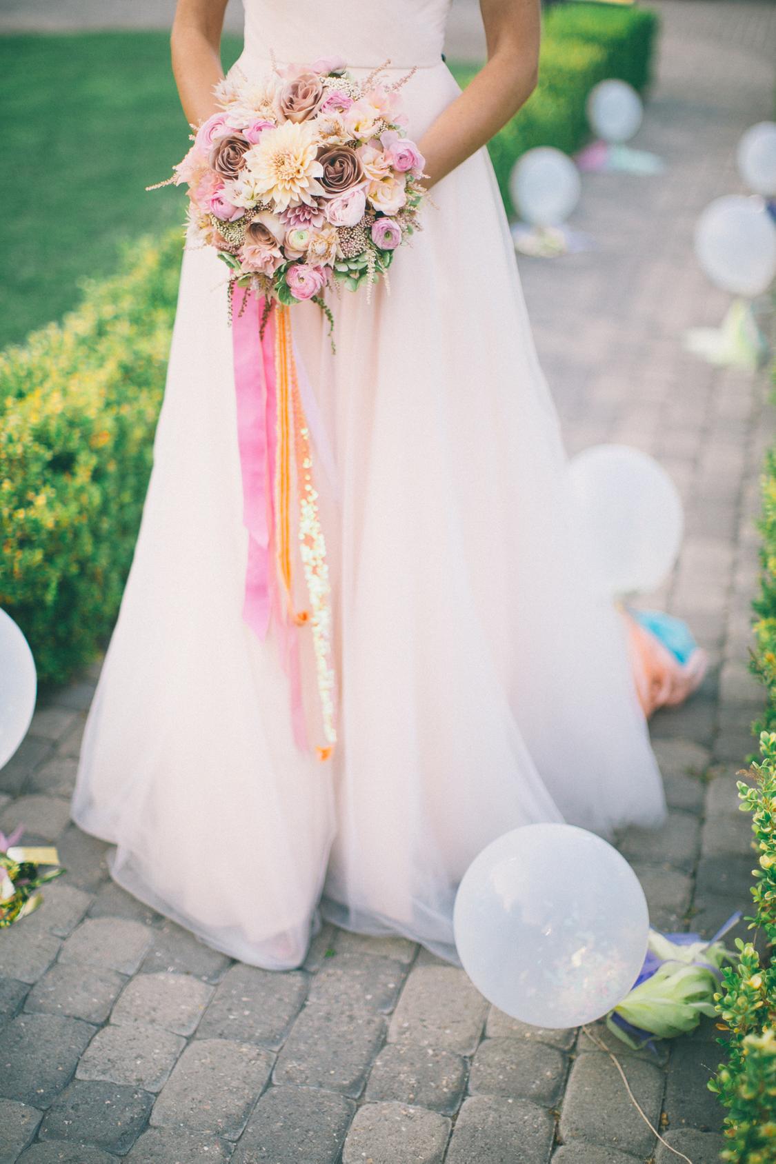 Retro Pastel Wedding Inspiration