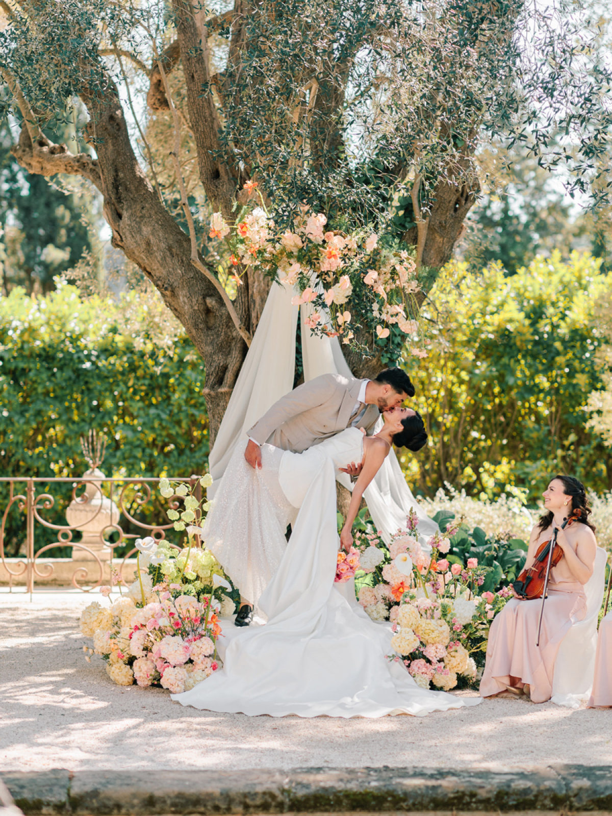 Editorial de casamento de luxo Bastide du Roy | Inspiração para casamento na Riviera Francesa