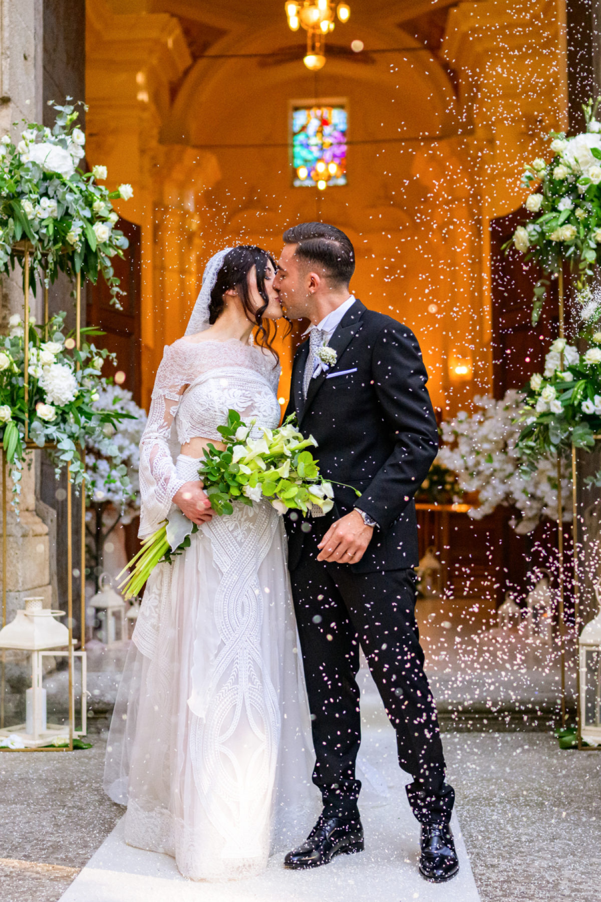 Modern Romance and a Soft Summer Palette at Villa Quintieri