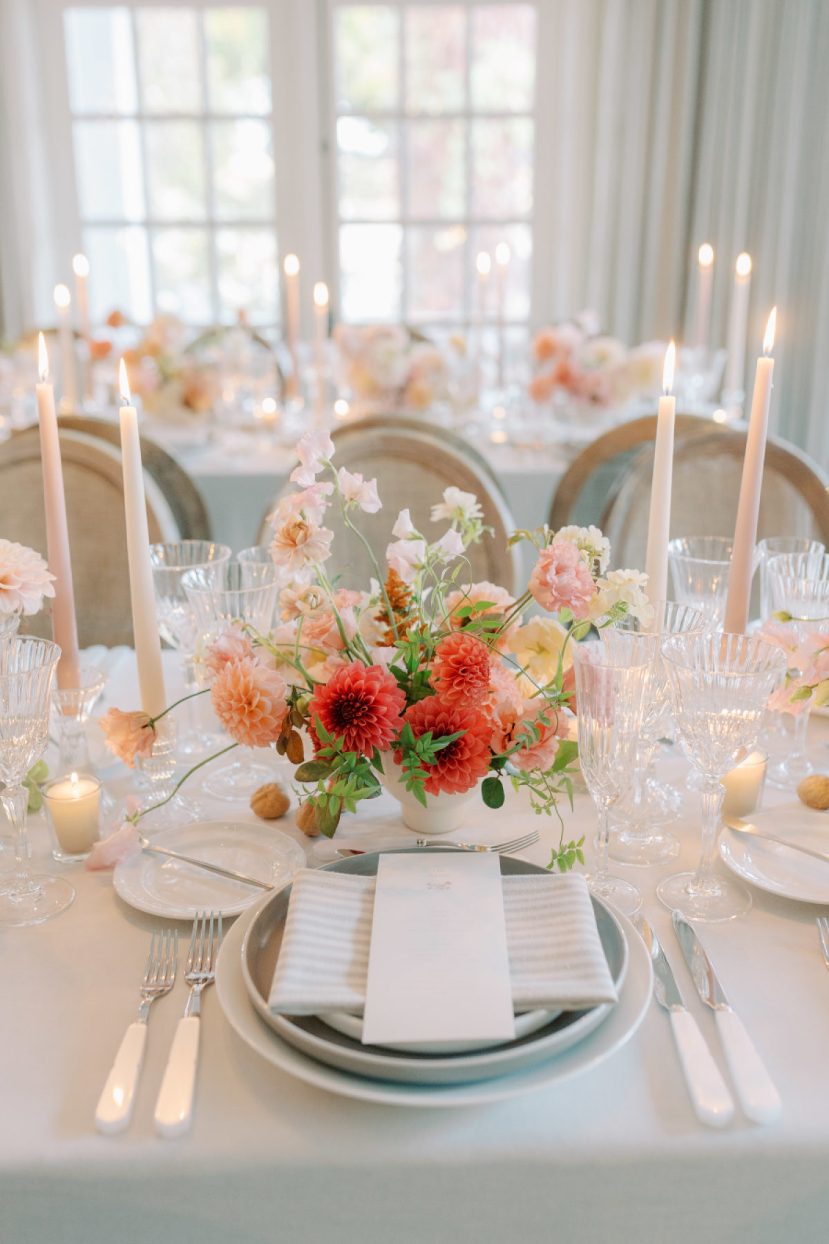 Exploring Eco-Responsible Techniques in Event Floristry at the Majestic Manoir Hovey in Estrie