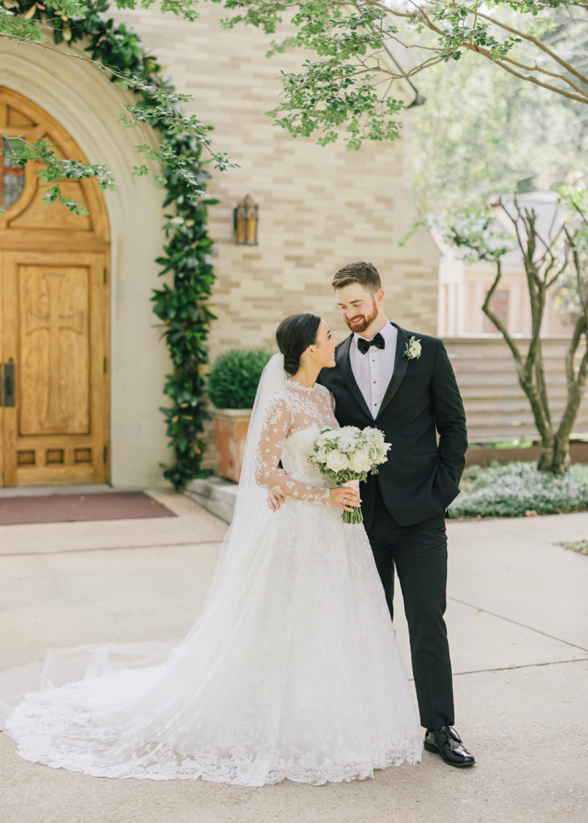 A Wedding Blooming With French Culture in the Heart of the Deep South at The Faulkner