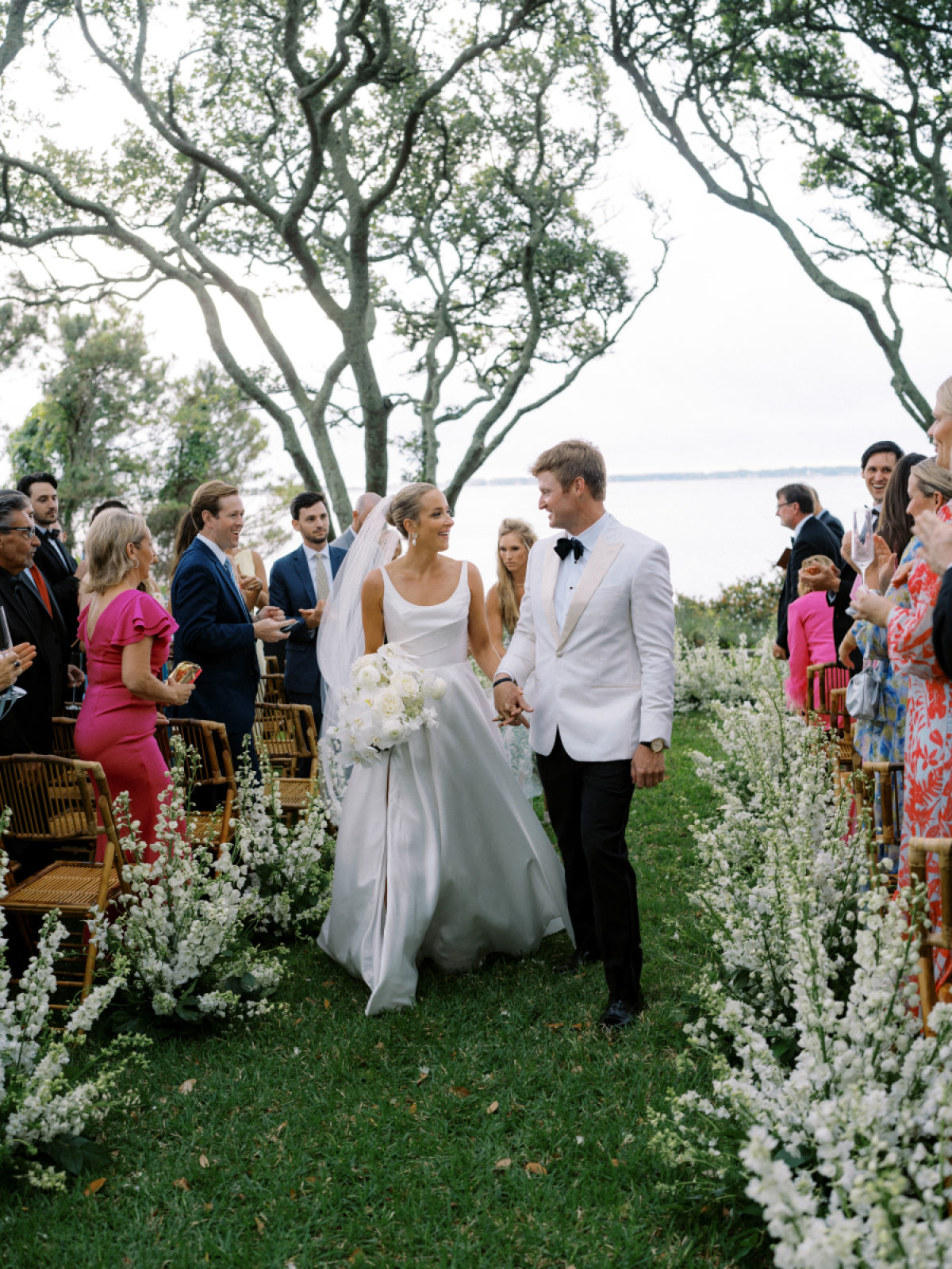 A Modern Coastal Celebration in Blues and Greens Under the Oaks