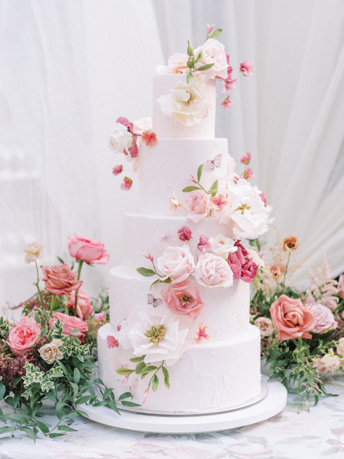 A Refined Blend of Pinks, Sage, and Blue Amid the Alpine Elegance of Arrabelle at Vail Square