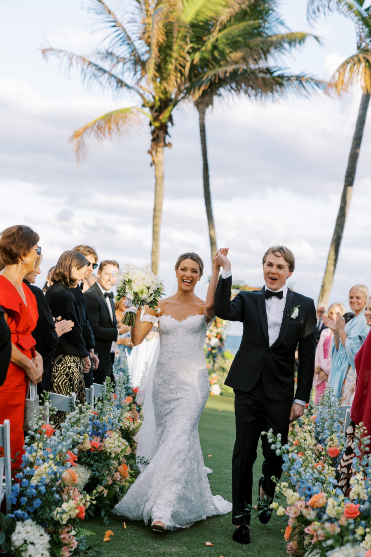 High School Sweethearts Tie the Knot in a Coastal Celebration of Refined Elegance