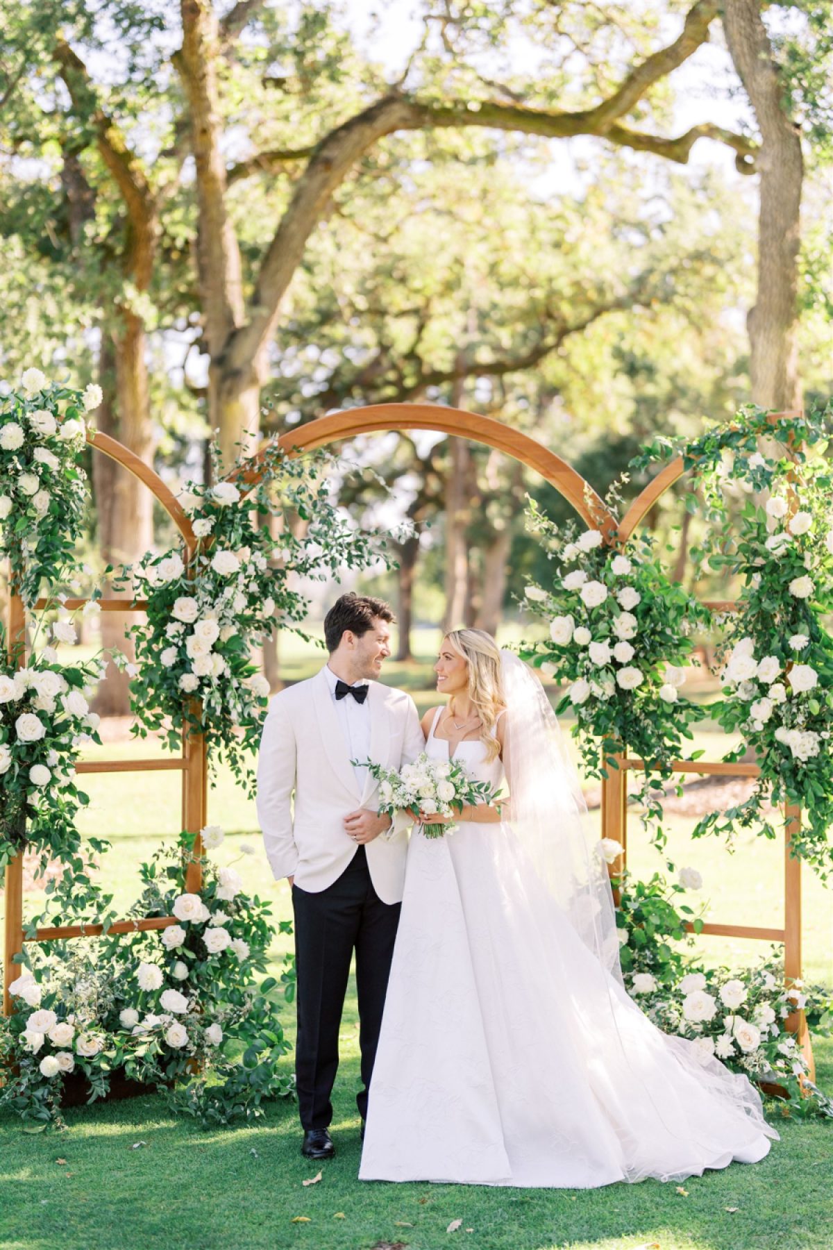 Courtyard Lights and Centuries-Old Oaks Set the Scene at Silverado Resort