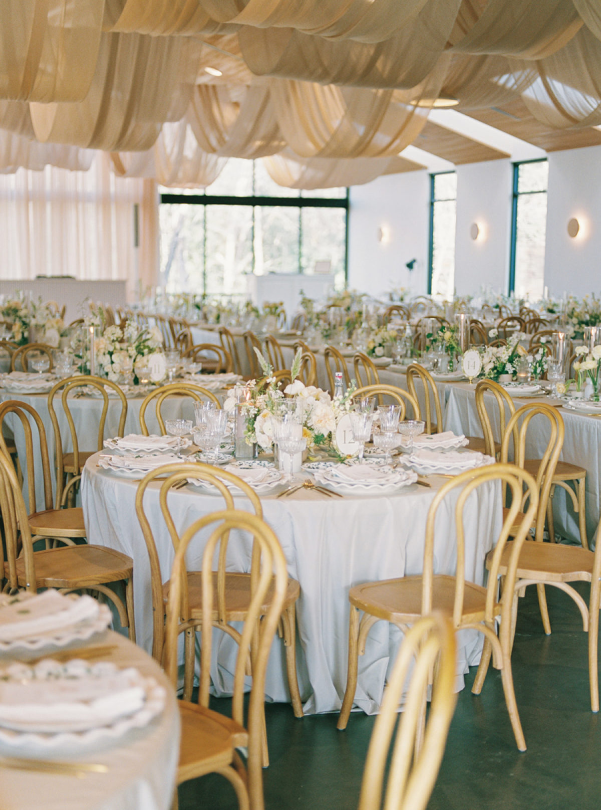 Where Refined Neutrals and Western Flair Collide in a Fresh Austin Garden Wedding