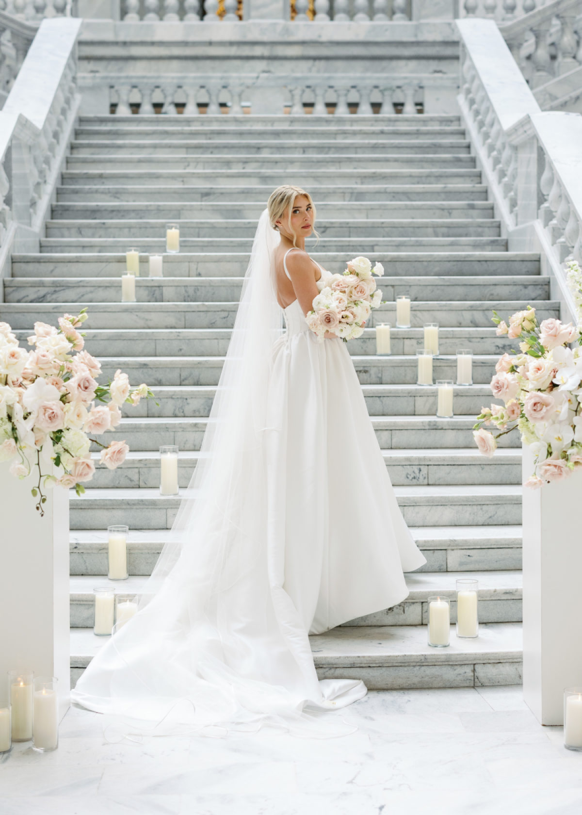 A Timelessly Elegant Wedding in Soft Blush, Pale Yellow, and Classic White