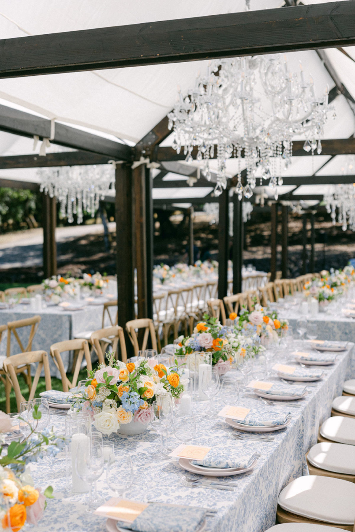 A Sunlit Vineyard Love Story Rooted in Family and Effortless Napa Elegance