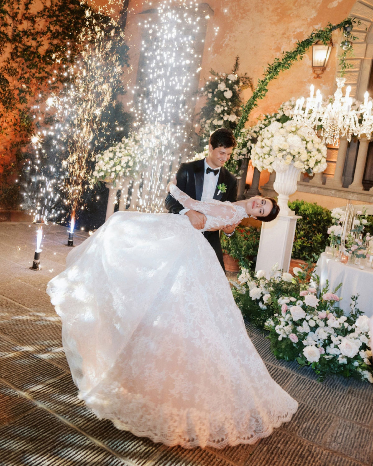 A Festive Welcome and a Regal White Wedding at a 15th-Century Italian Villa