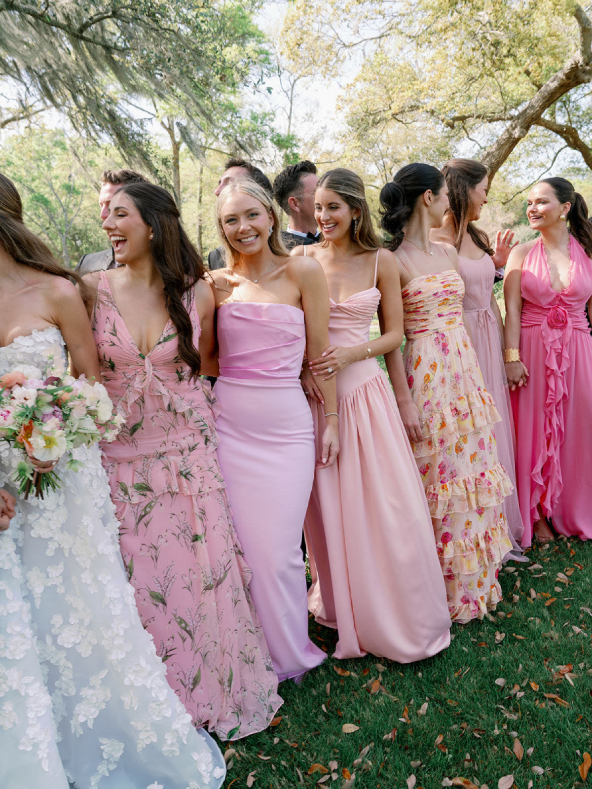 NYC Meets Lowcountry: A Colorful Moss-Draped Barn Wedding on Kiawah Island