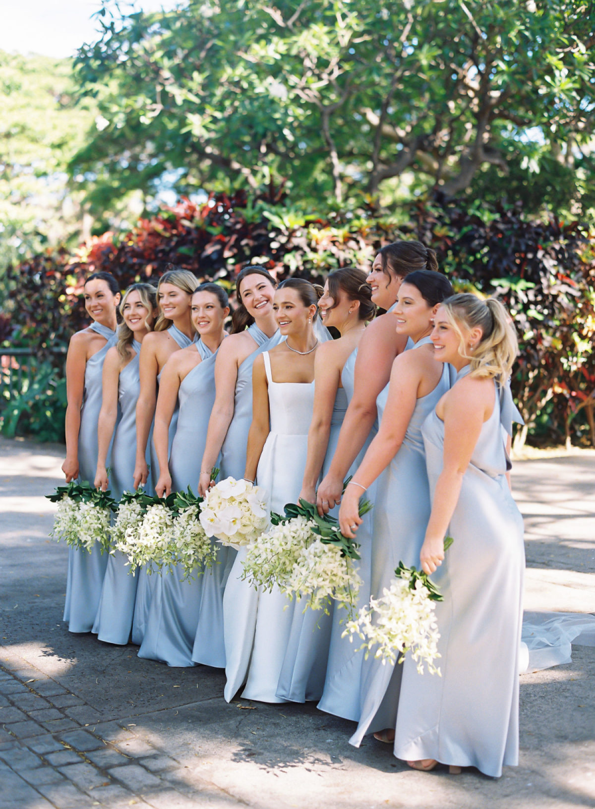 A Refined Maui Celebration in Soft Neutrals and Natural Texture