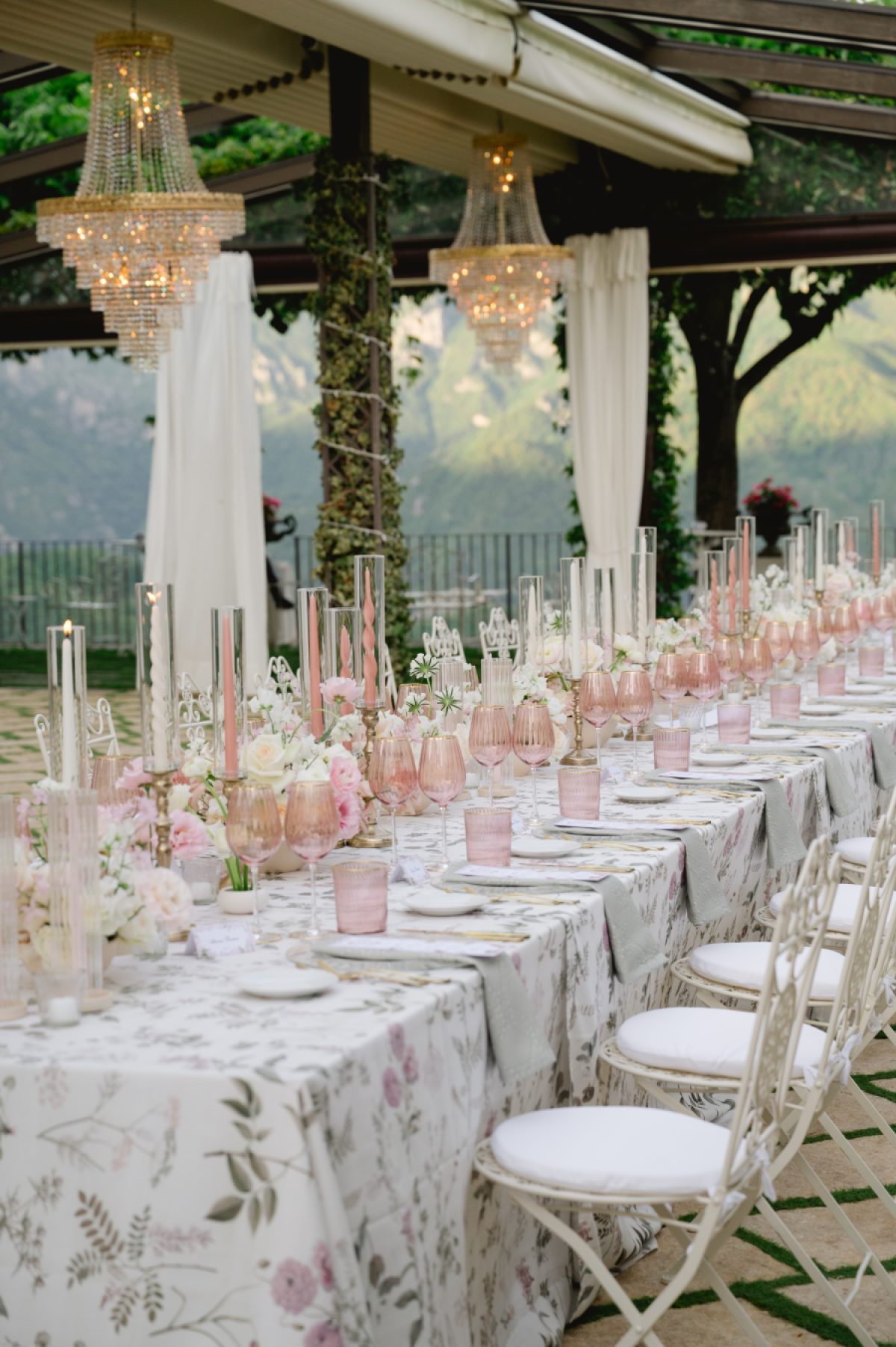 This Blush-Toned Amalfi Coast Wedding Was The Dinner Party Of A Lifetime