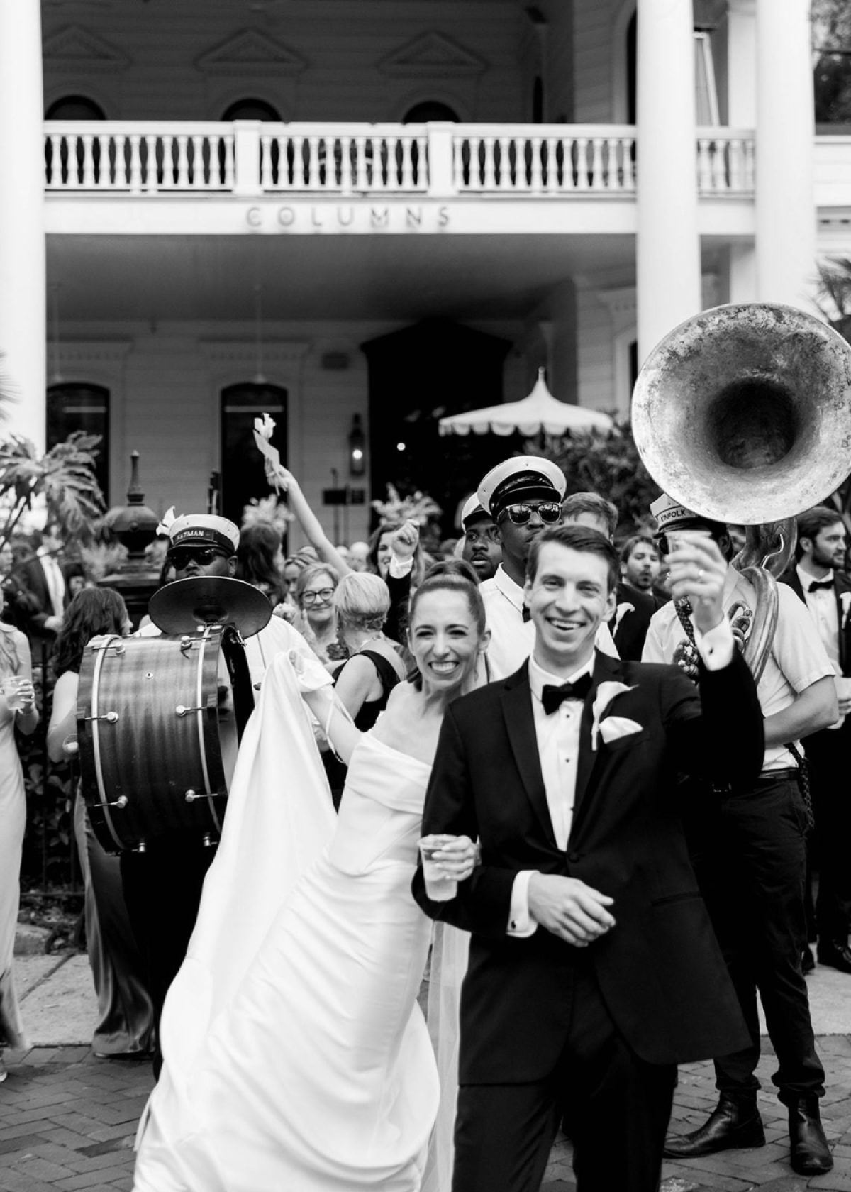 A Lively New Orleans Wedding Filled with Music and Candlelit Charm at The Columns