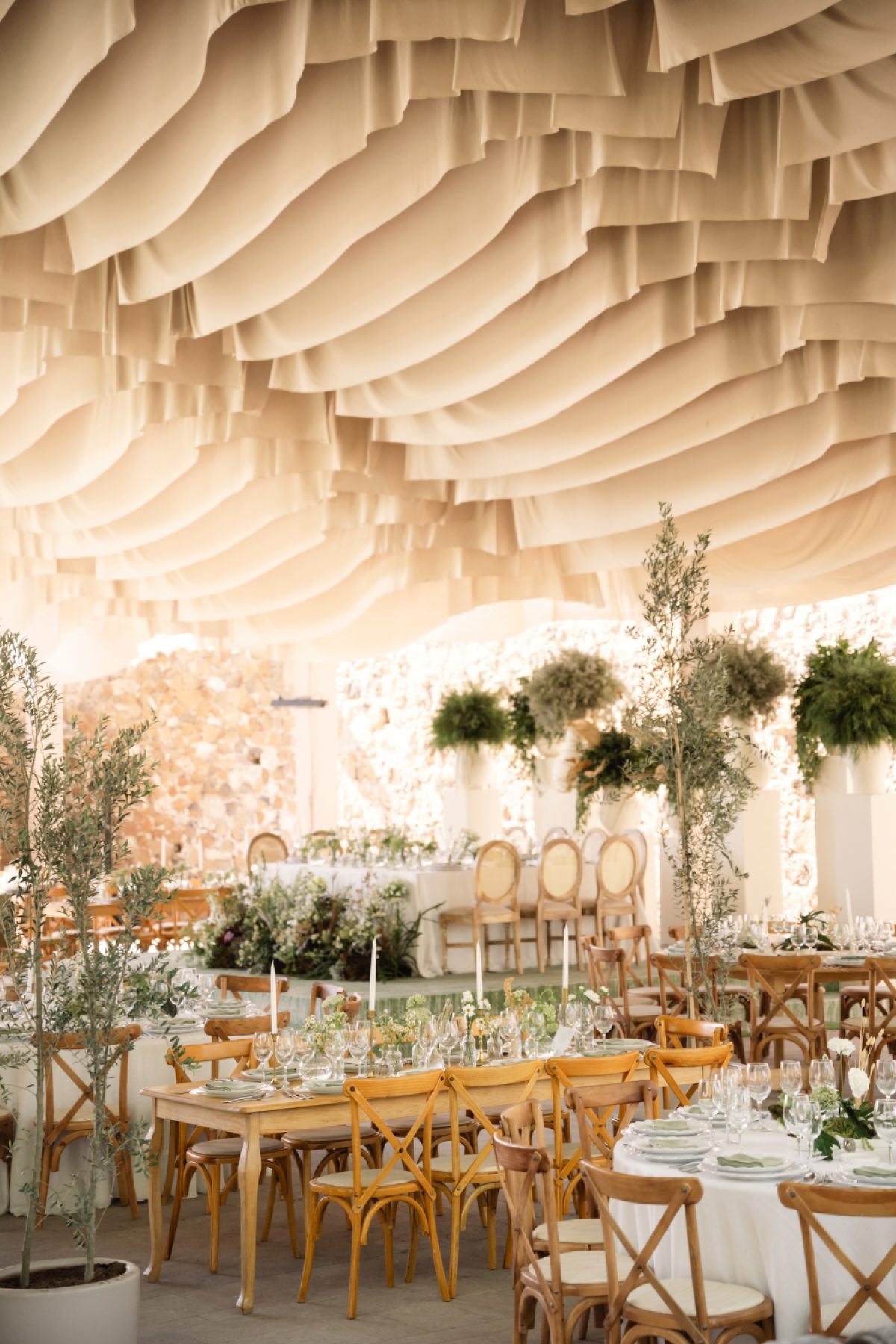 A Field-Picked Forest Wedding Rooted in Minimalist Countryside Beauty