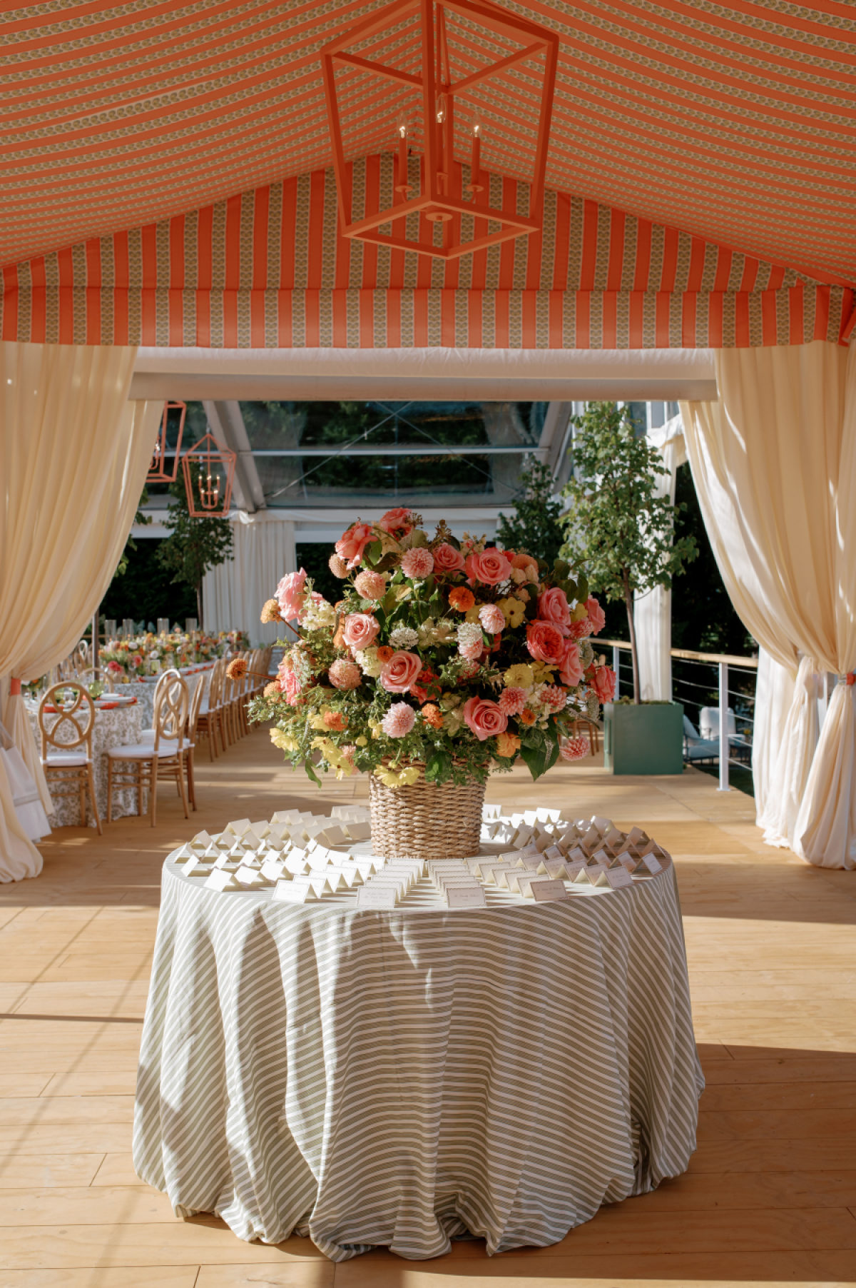 instagram-vs-pinterest-for-wedding-vendors-which-platform-drives-more