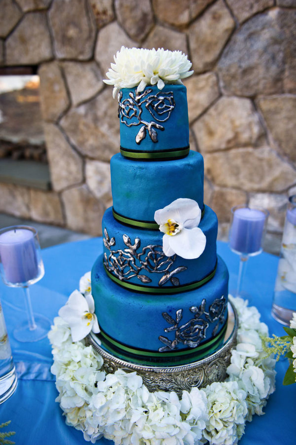 Inspiration to Reality: Lake Tahoe Wedding Inspiration from Merrily Wed